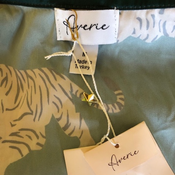 NWT AVERIE GREEN TIGER PAJAMAS - Picture 6 of 7